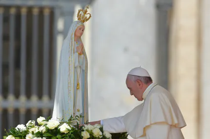 François appelle tous les catholiques à consacrer à nouveau le monde au Cœur immaculé de Marie