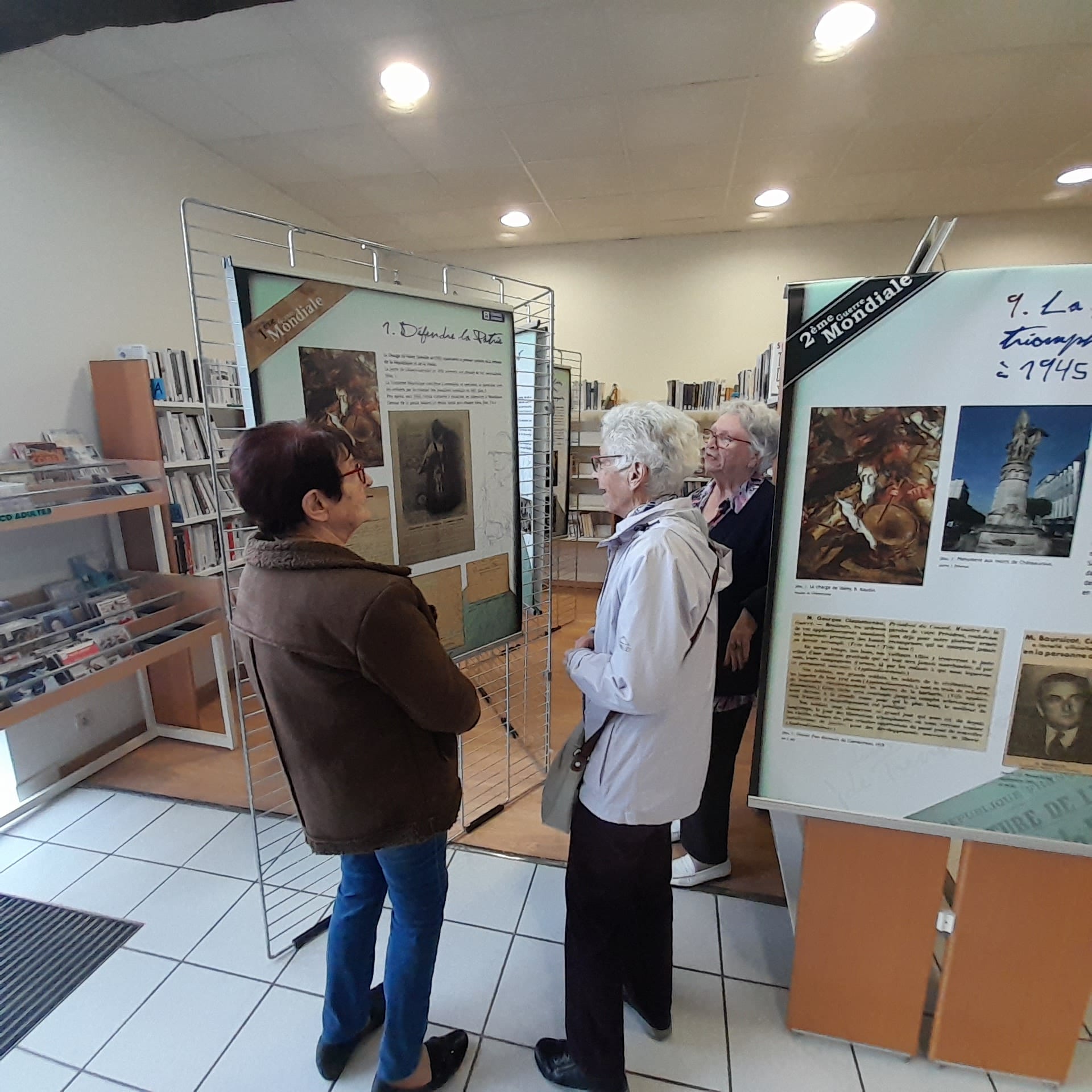 Conférence sur la tragédie des Mineaux à la médiathèque