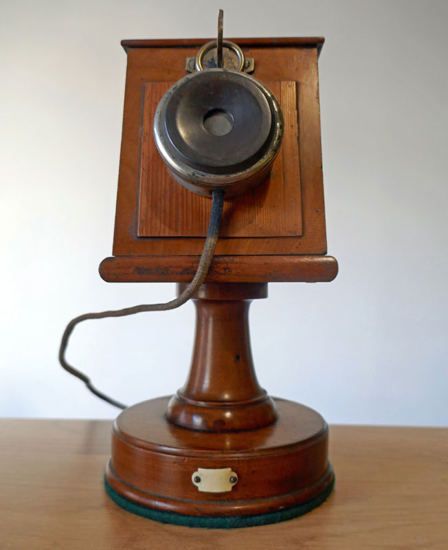 Petit téléphone Mildé à plaque vibrante