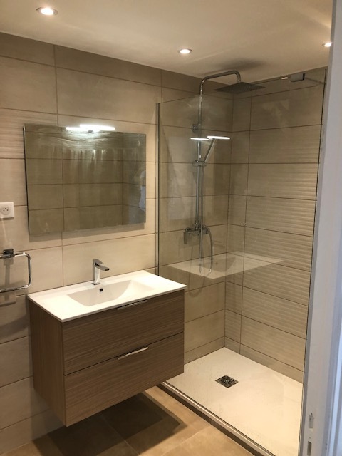 RENOVATION DE SALLE DE BAIN PAR design & travaux Cannes, mougins,le Cannet