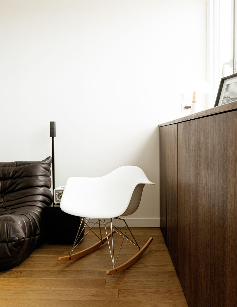 Mobilier design dans un appartement des années 70 à Surgères