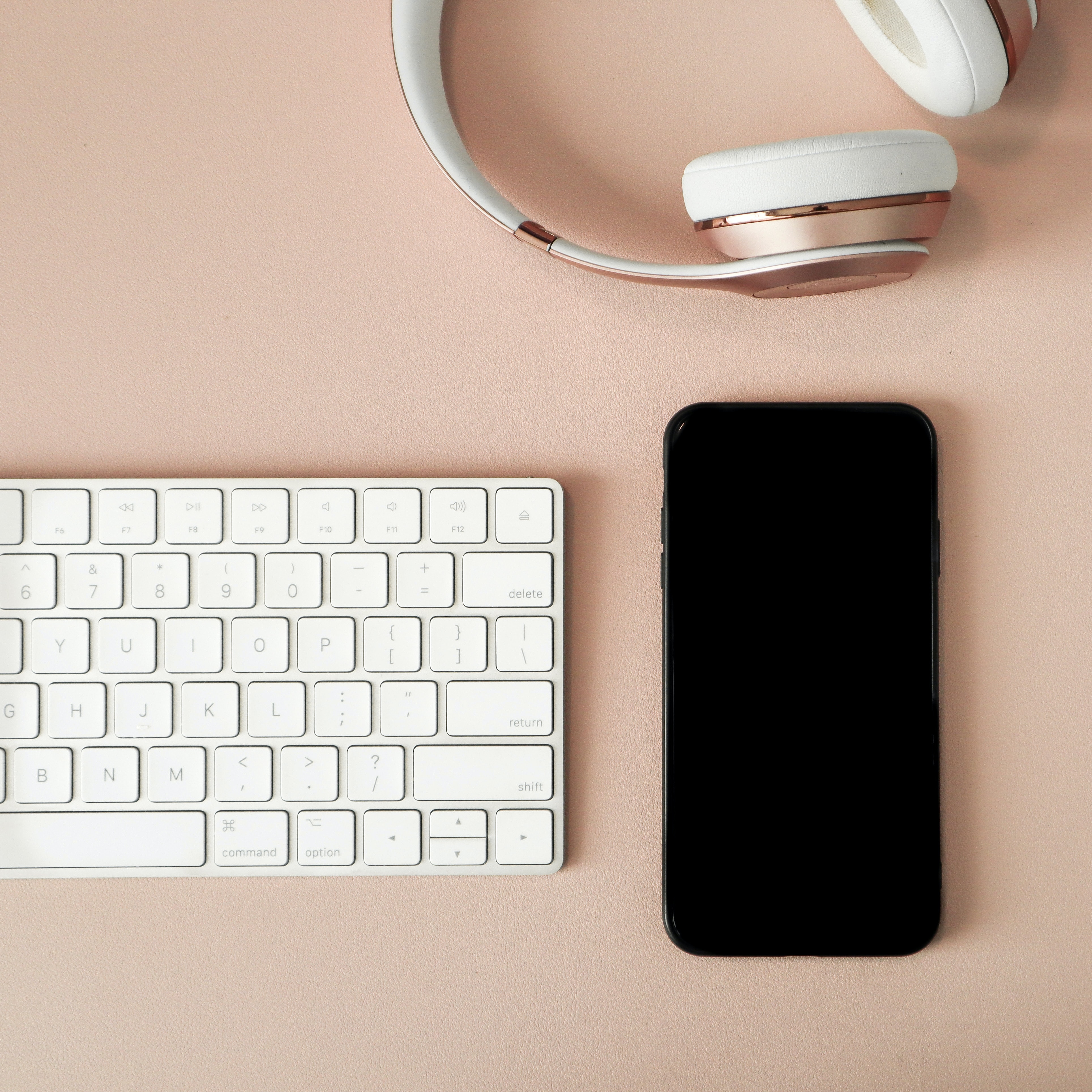 Hillary-black-ib4E BjxSso-unsplash