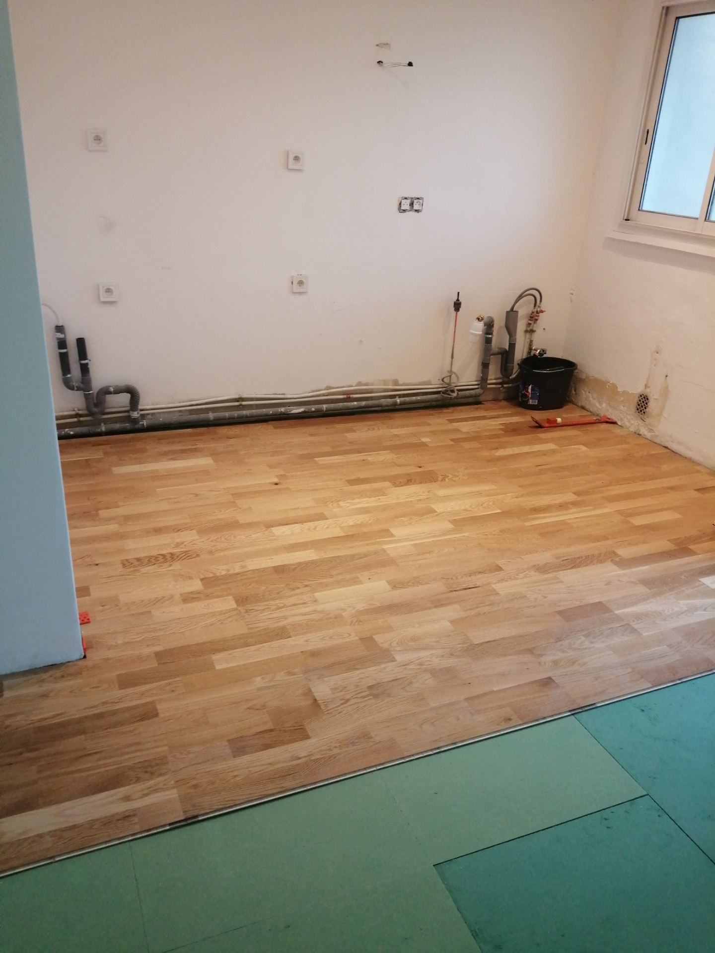 Pose de parquet par Design et Travaux 2024