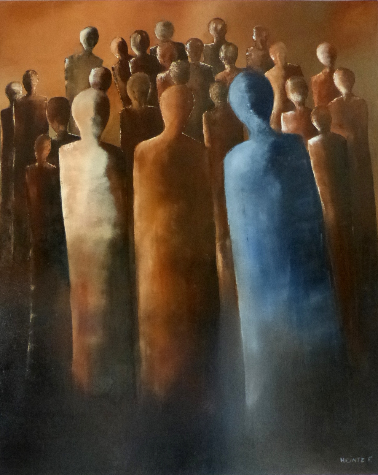 Trois personnages vus de dos en face d'une foule. Couleurs dominantes: brun et bleu
