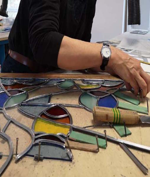 9 montage vitrail au plomb la dame de verre montelimar france