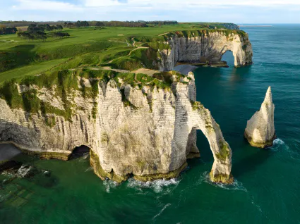 Falaises d etretat par drone 2