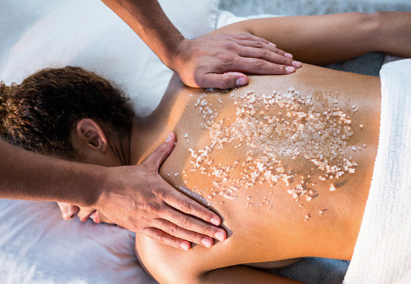 Madéro visage à Sainte Clotilde-  Ce massage du visage allie les bienfaits de l'anti-âge, de la réflexothérapie et du drainage lymphatique. A Sainte-Clotilde REUNION