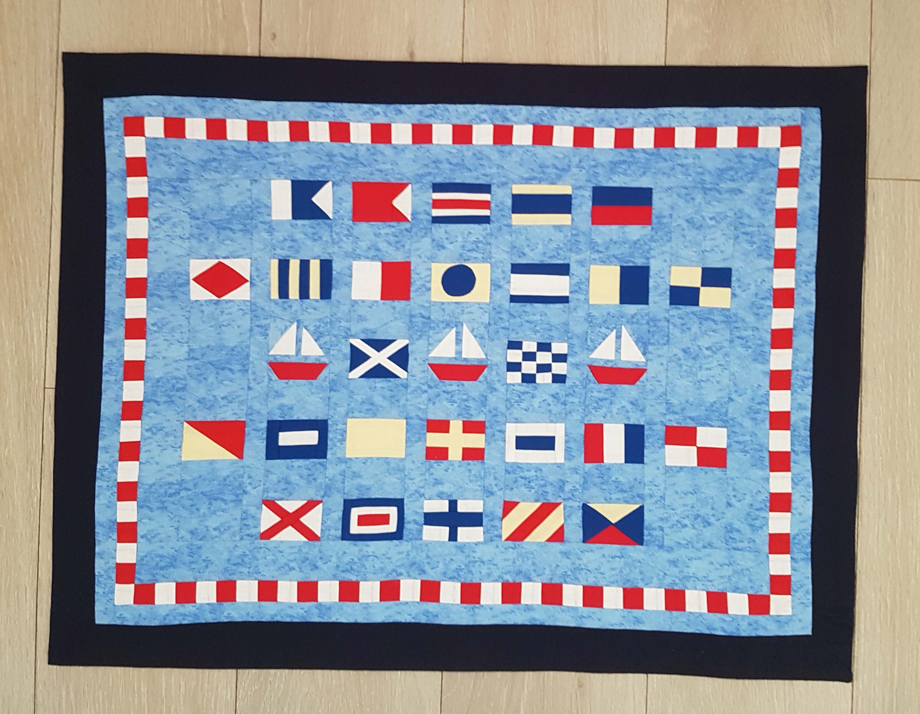 Juin 2023 : HISSE ET OH ! : Cette réalisation pour ma collection personnelle récapitule l'ensemble des 26 lettres de notre alphabet en alphabet nautique, peu usité aujourd'hui.