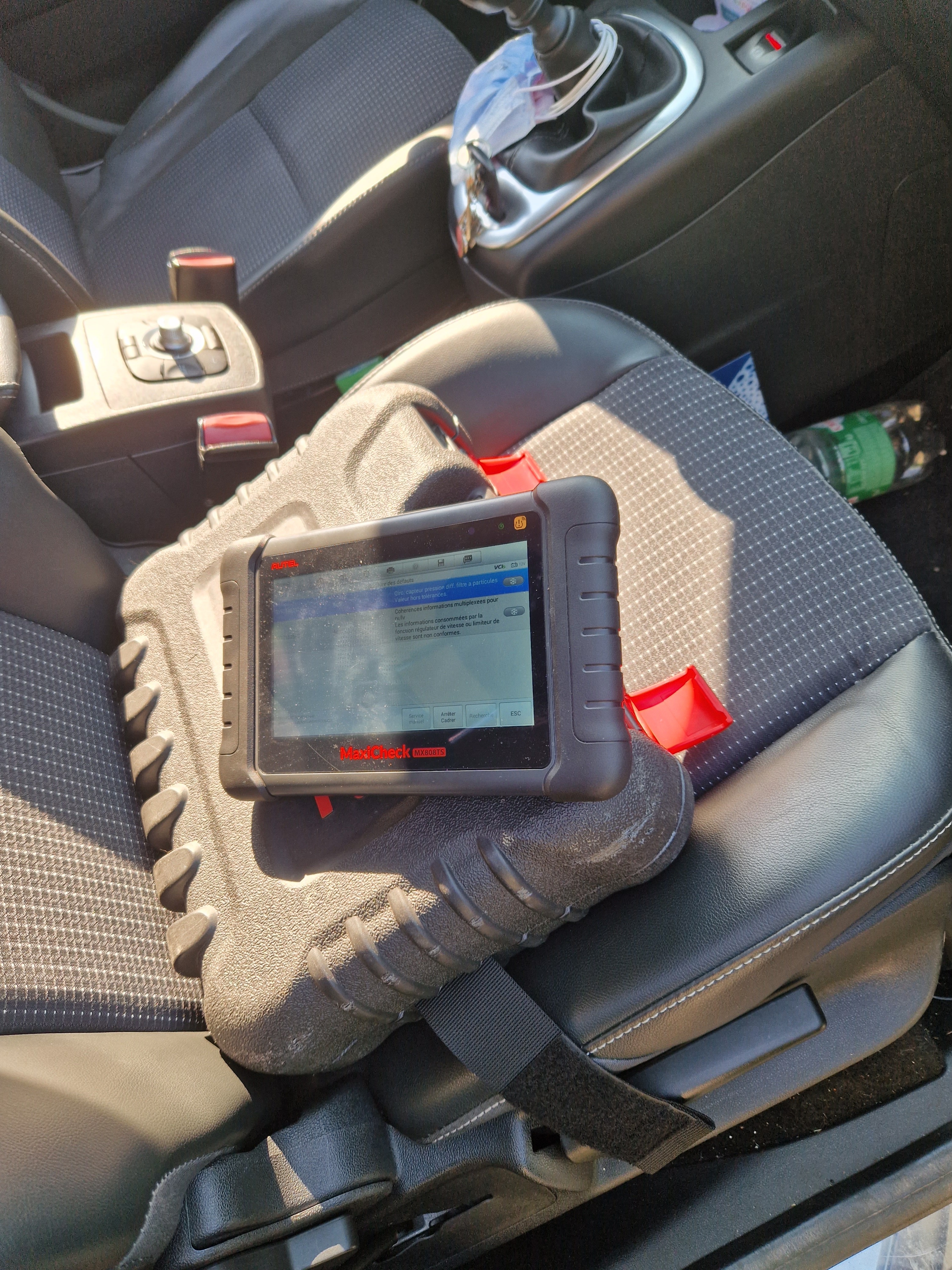 diagnostique voiture, recherche panne, passage valise