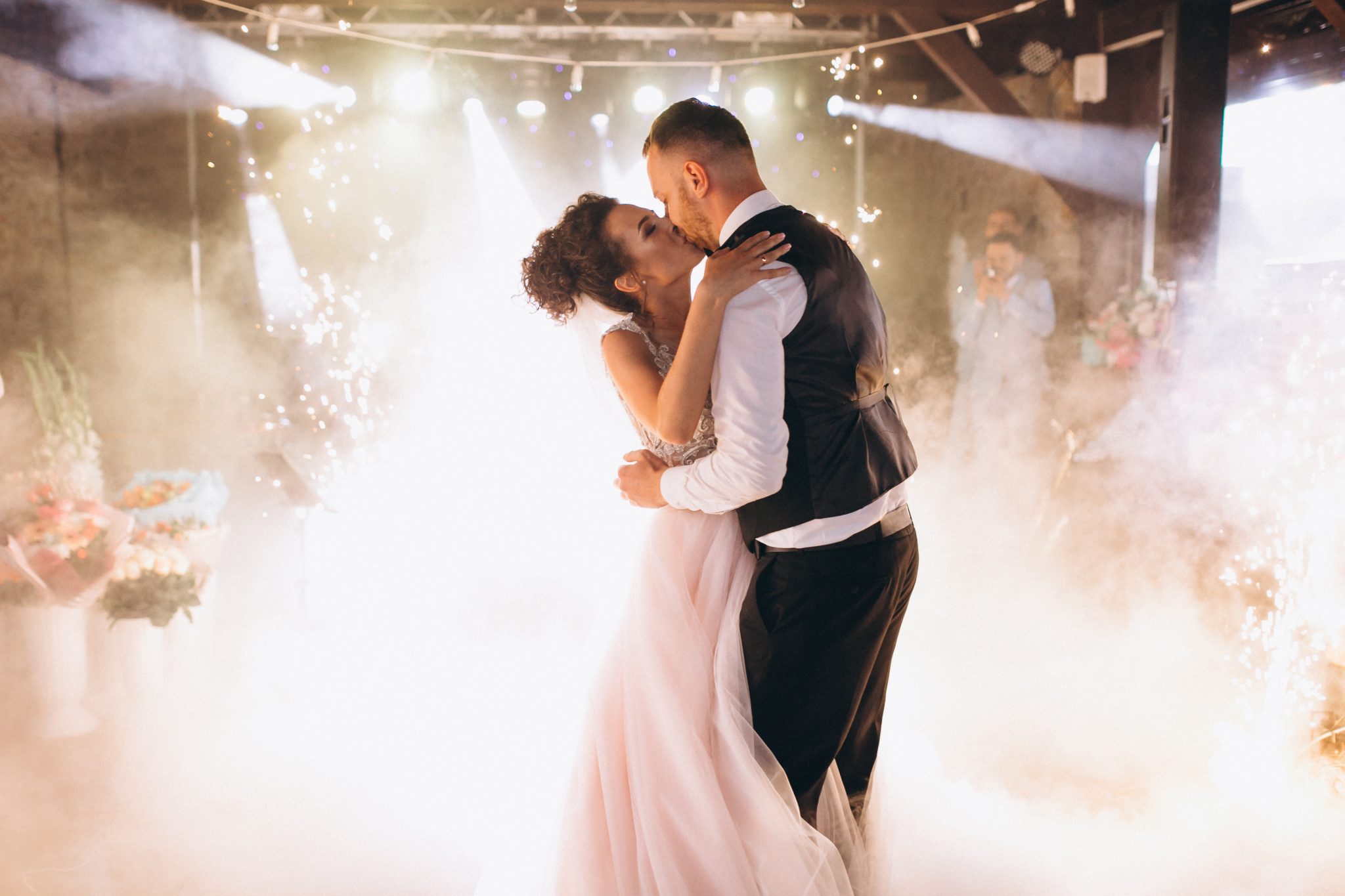 Wedding-couple-dancing-their-first-dance-scaled