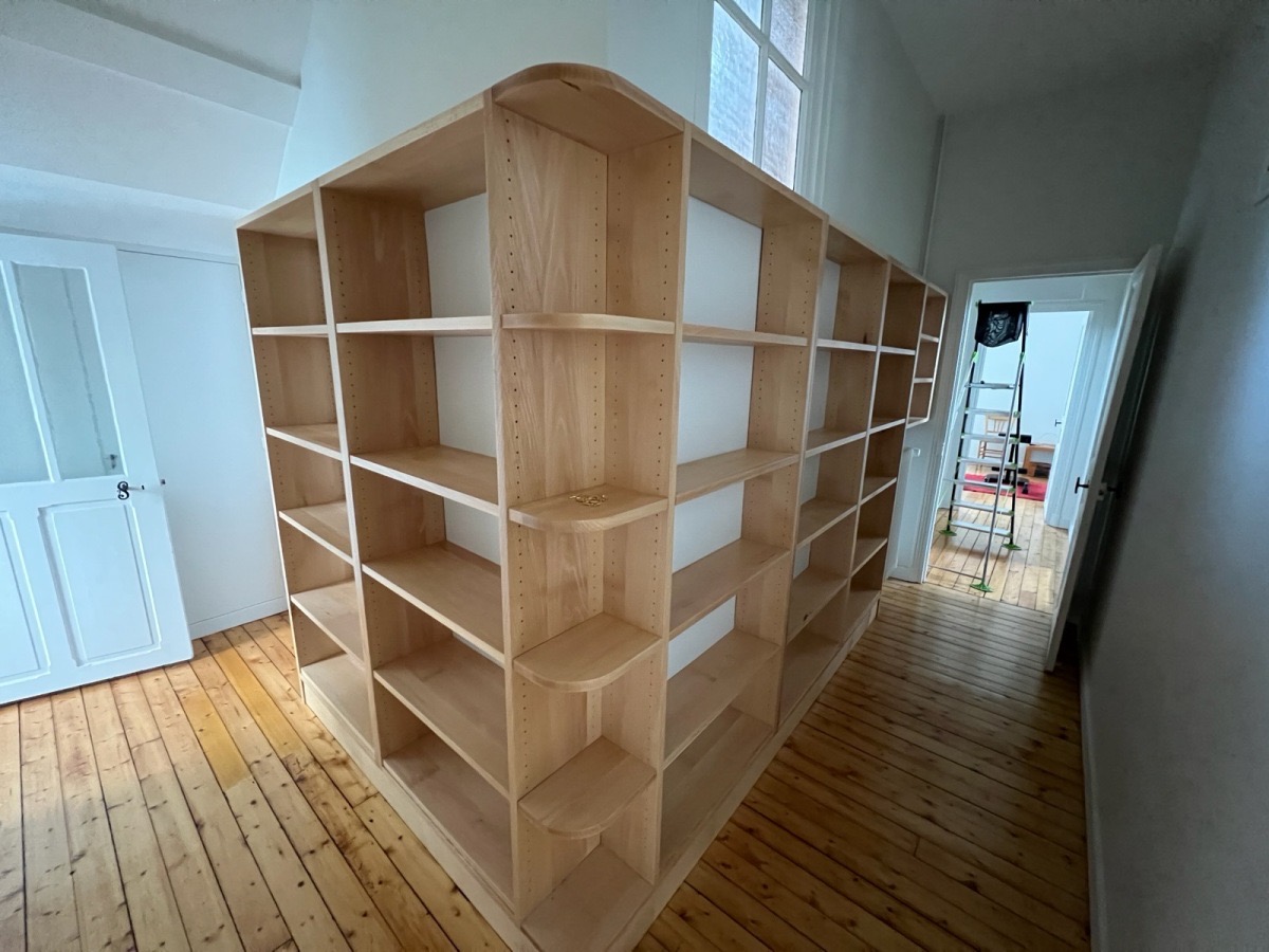 Bibliotheque angle