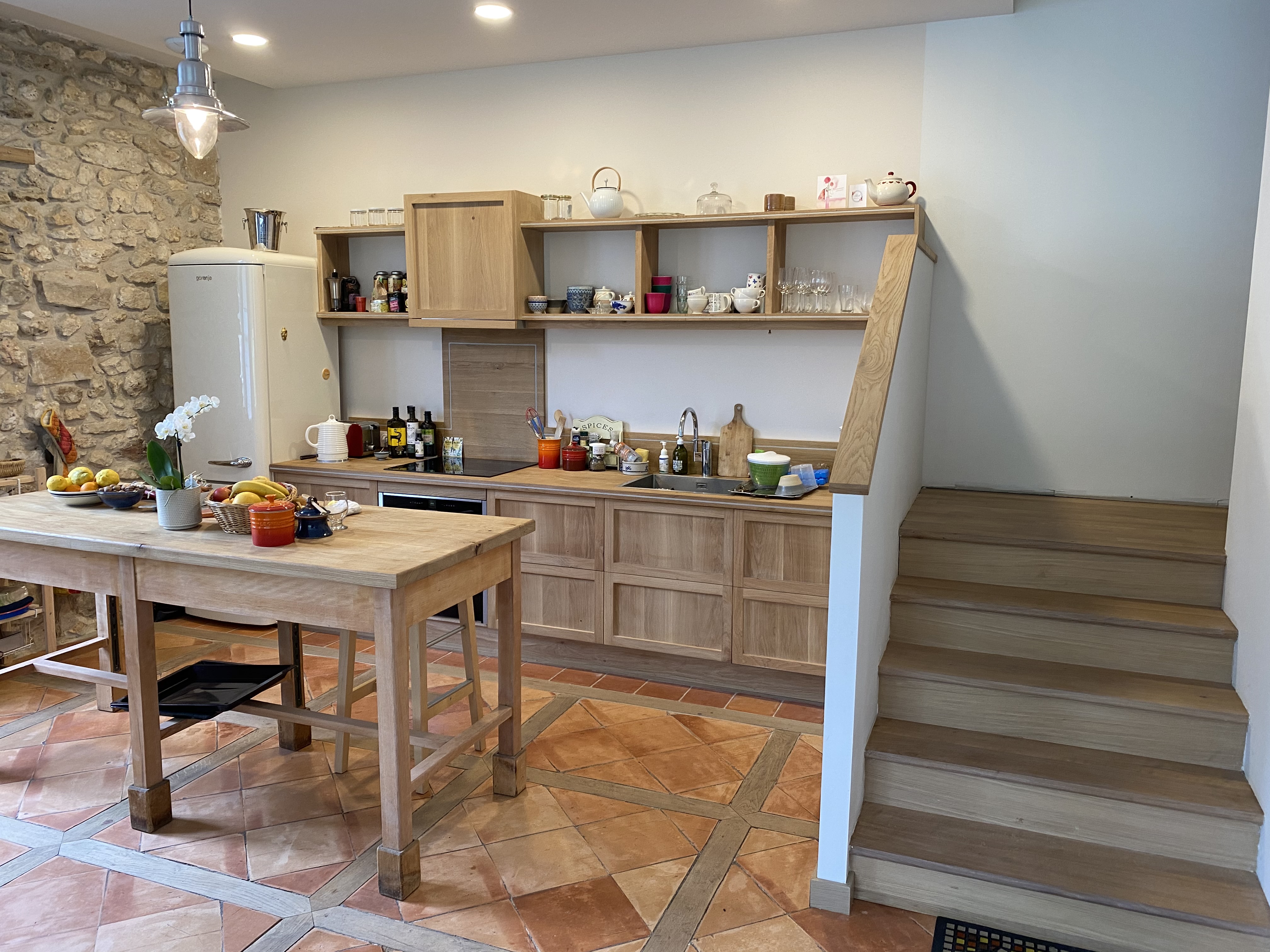 Cuisine escalier resine