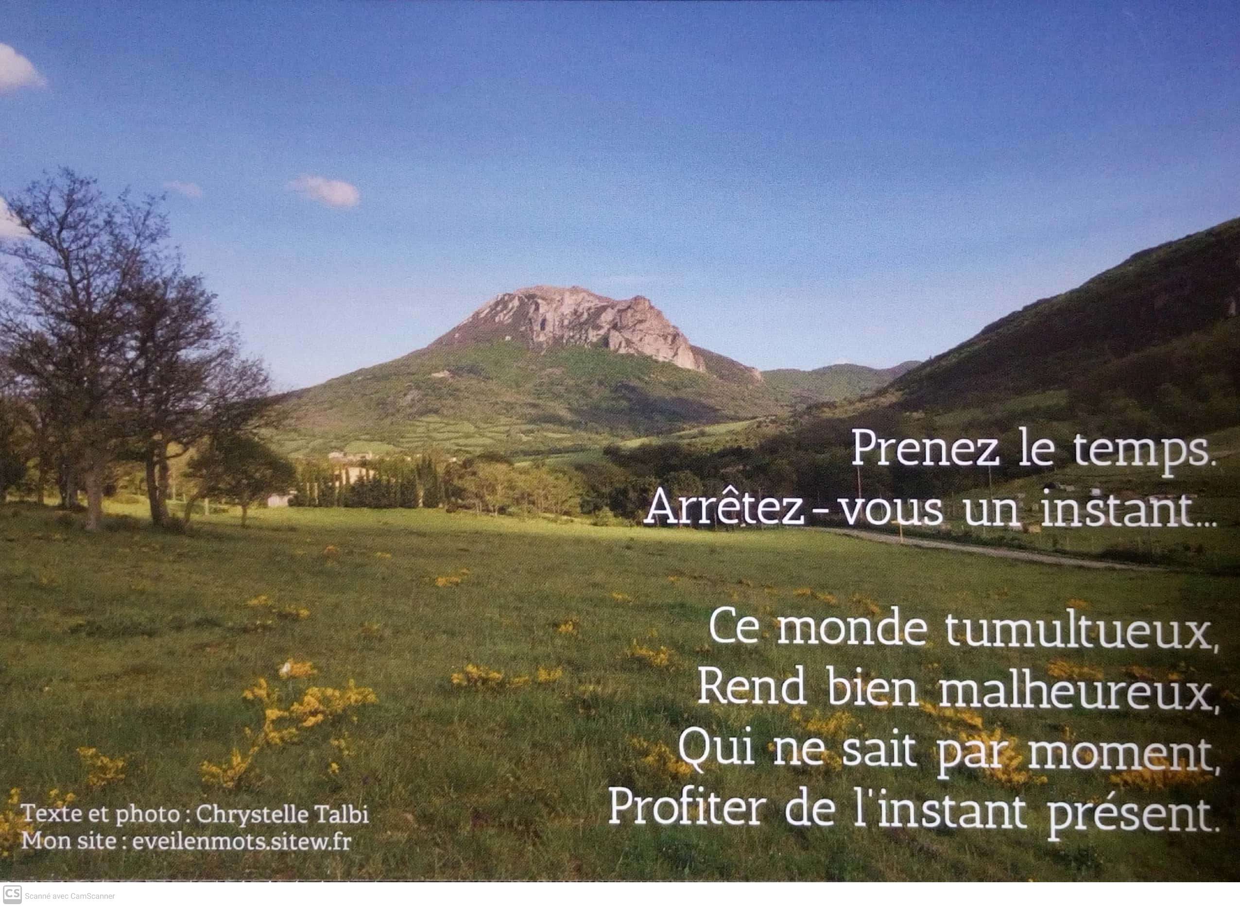 Je vous propose toute une gamme de cartes postales avec mes citations ; à découvrir sur mon stand