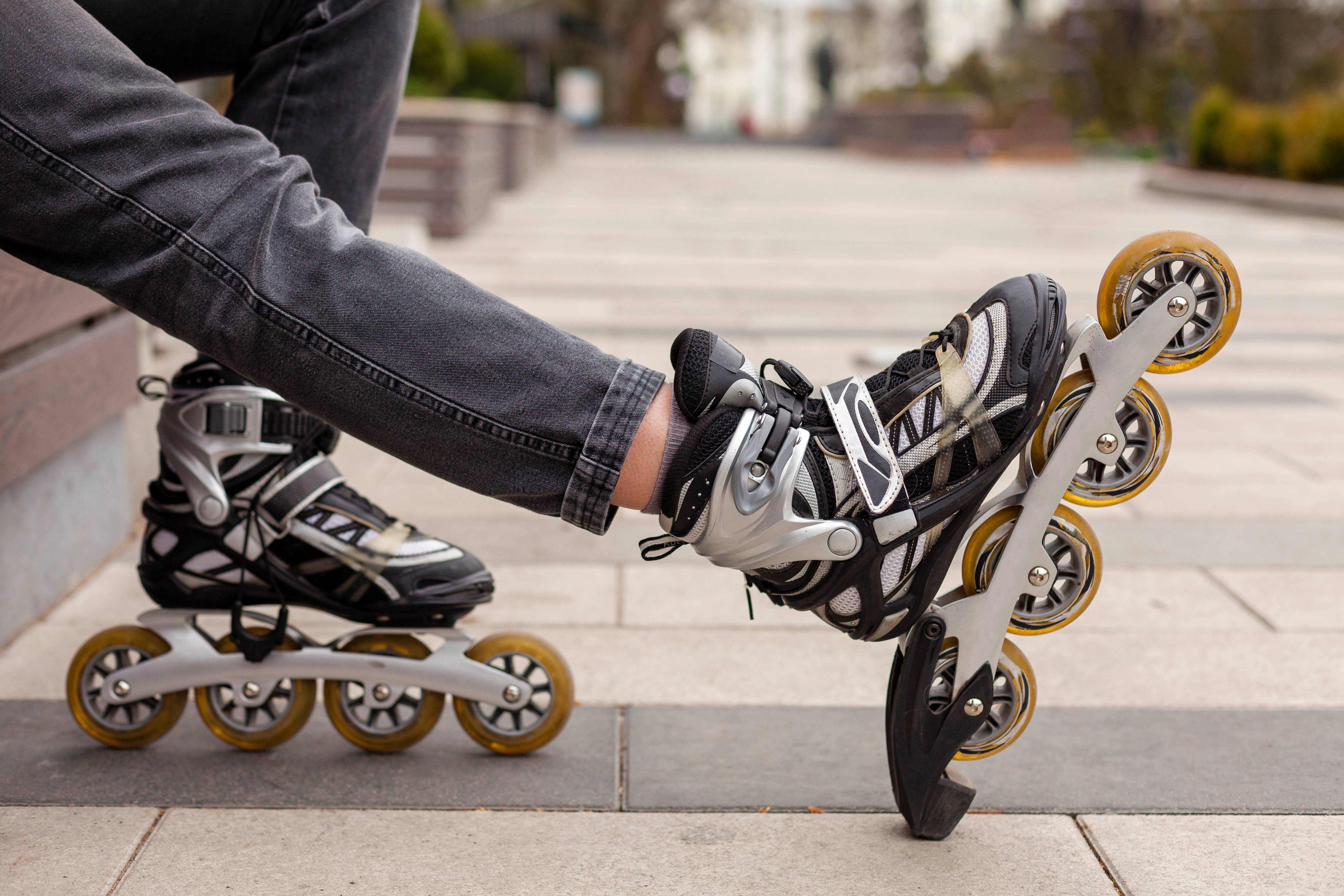 Vue-laterale-patins-roues-alignees