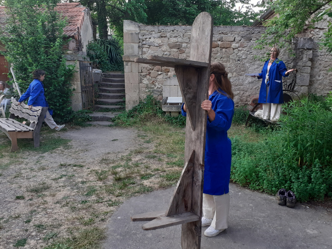 Bancs pomes ateliers du chapeau rouge 2023 vernissage 2 