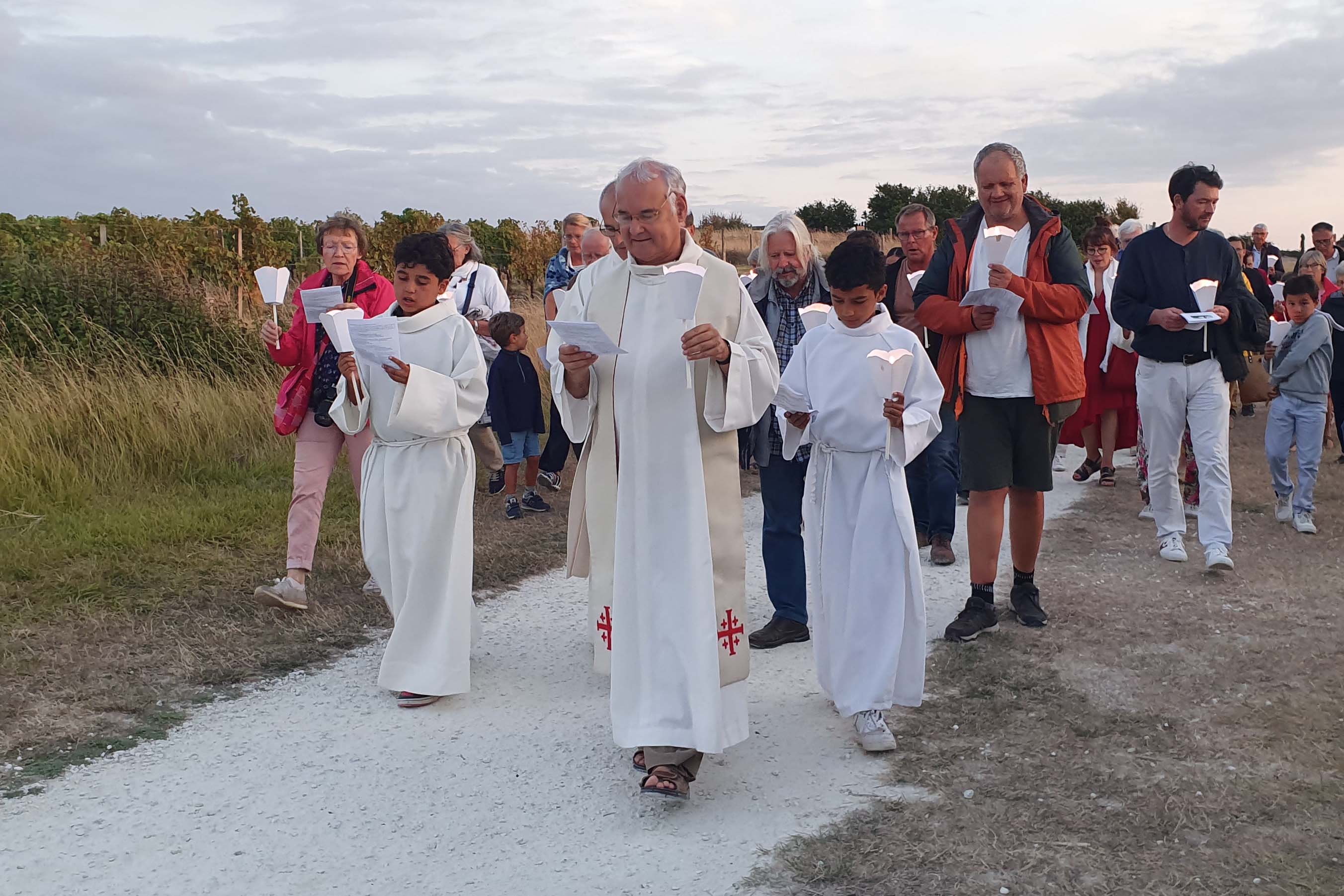 20230814 210837 depart procession