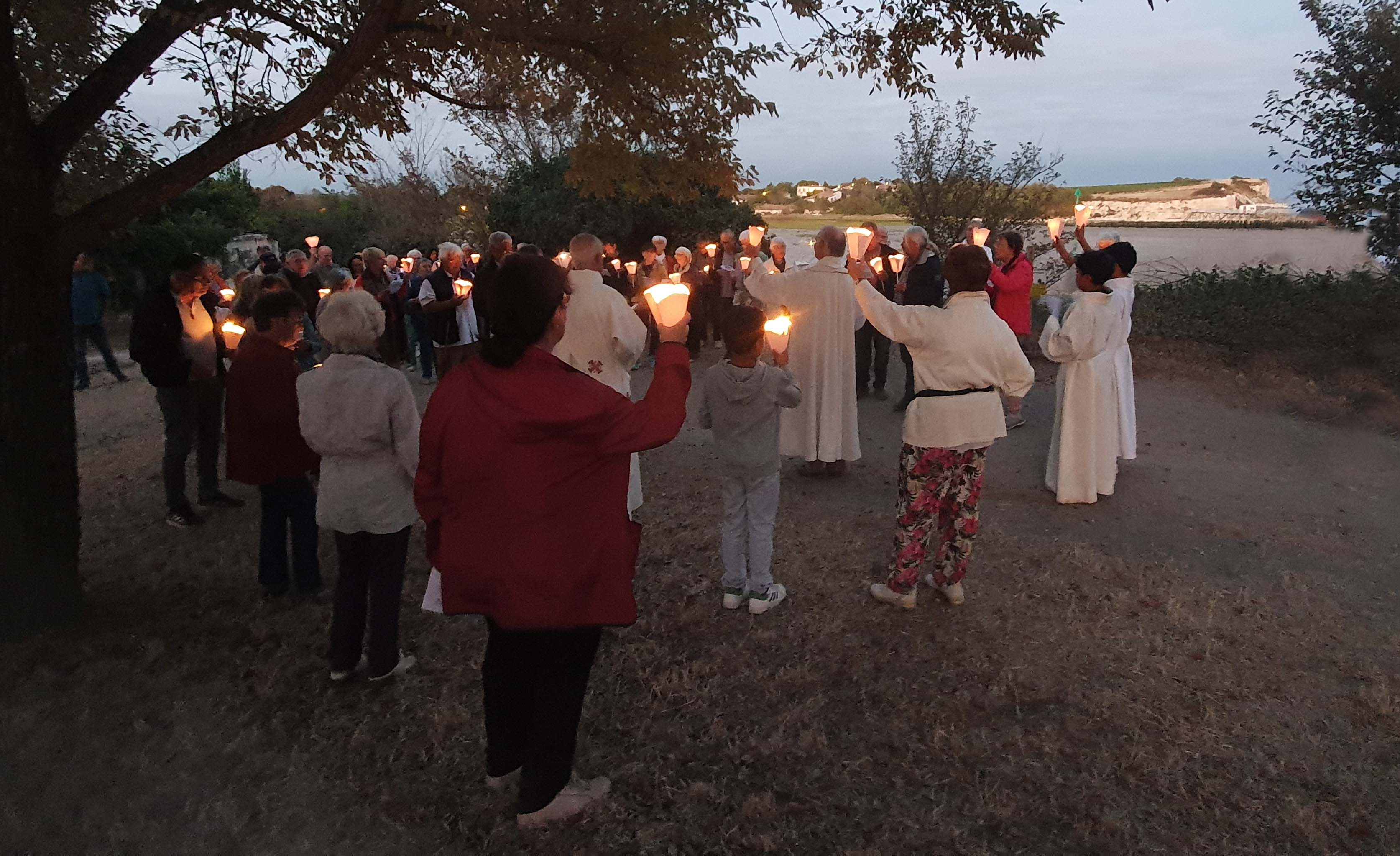 20230814 213330 la procession