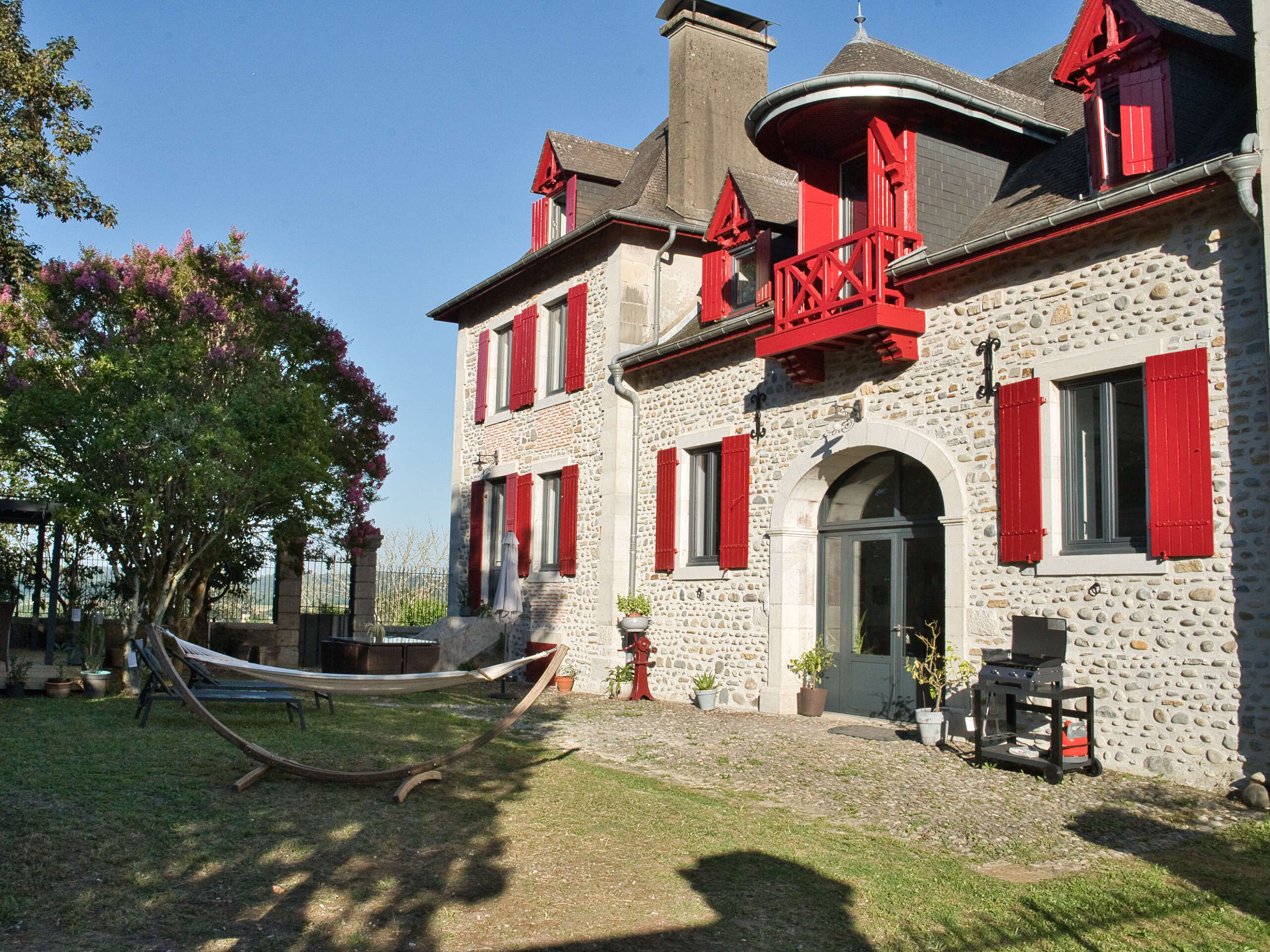Chambres-d-hotes-bearn-pays-basque-typique