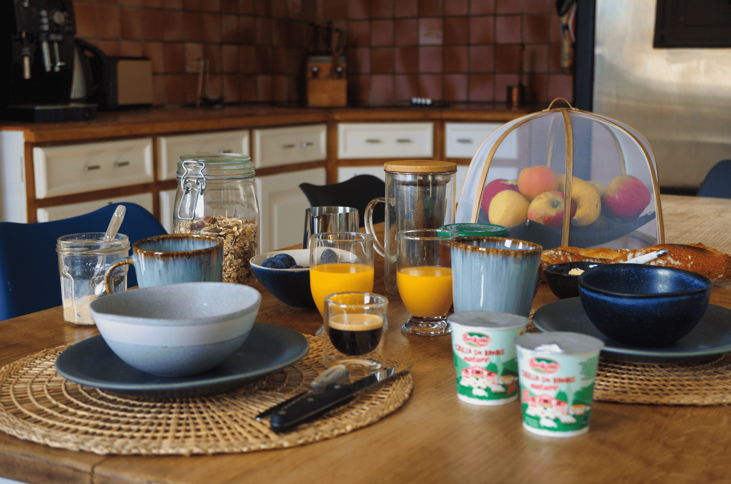 Petit dejeuner gite hotel