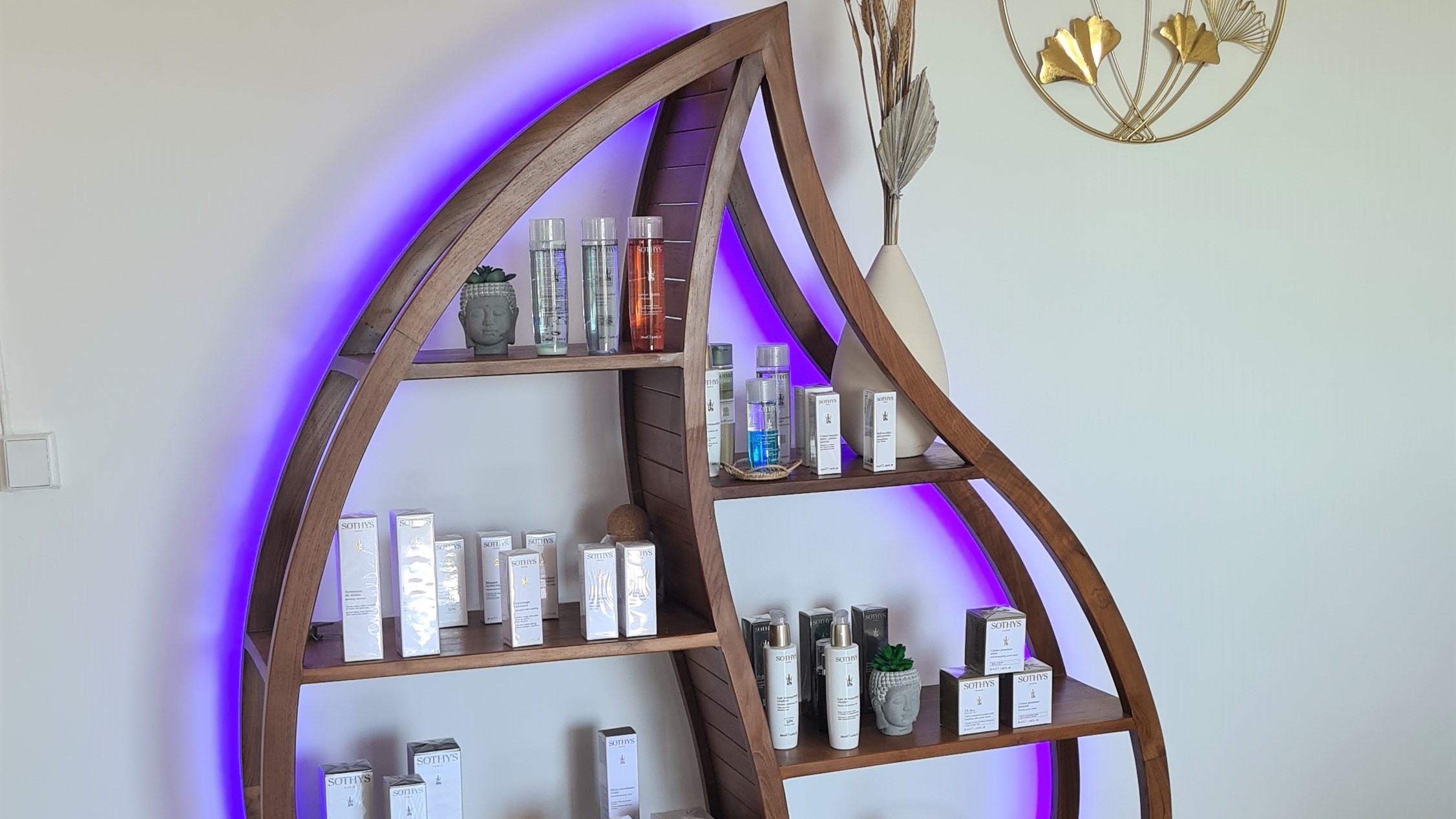 Meuble produits sothys 