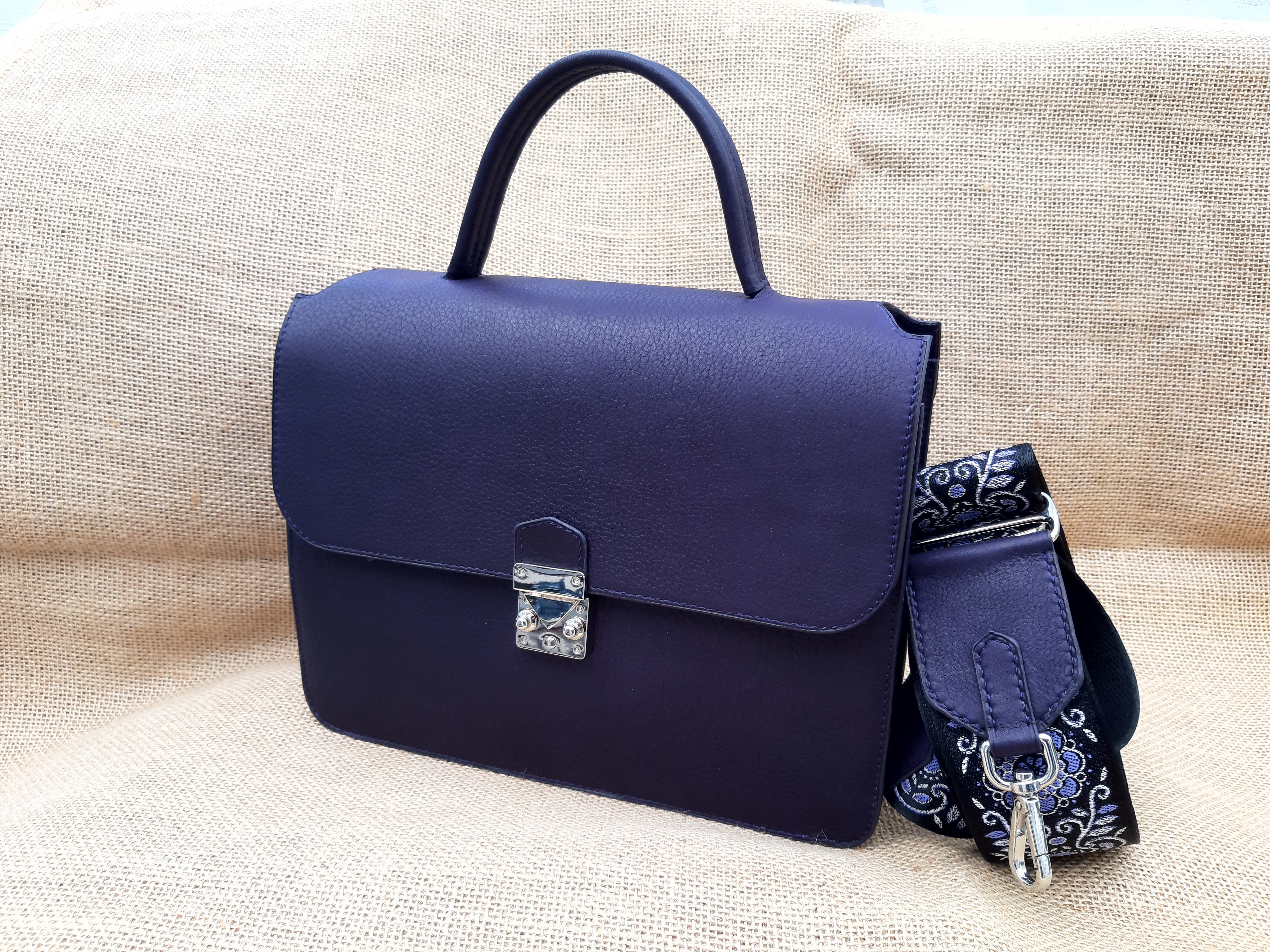 Sac de ville Mylène cuir taurillon tannée en France