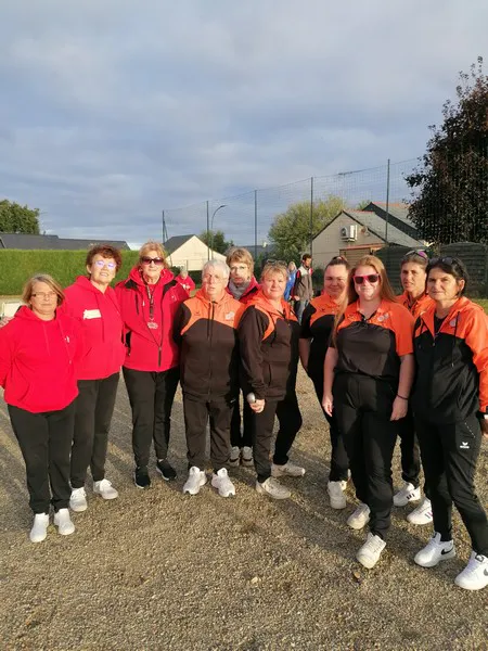 Laval-petanque-1-contre-villaine-2-gagne-8-a-4