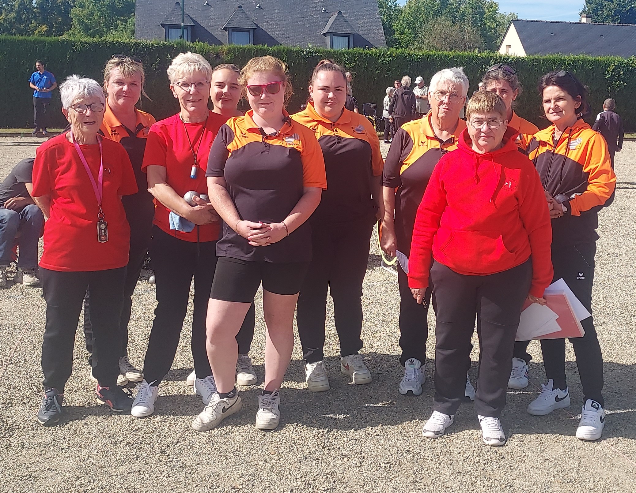 Laval-petanque-1-contre-villaine-3-gagne-8-a-4