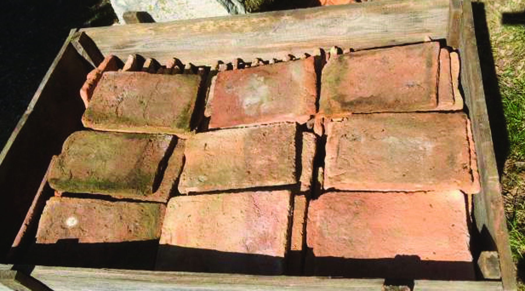 P135-tuiles-plates-6-9-4-99-CMJN-r