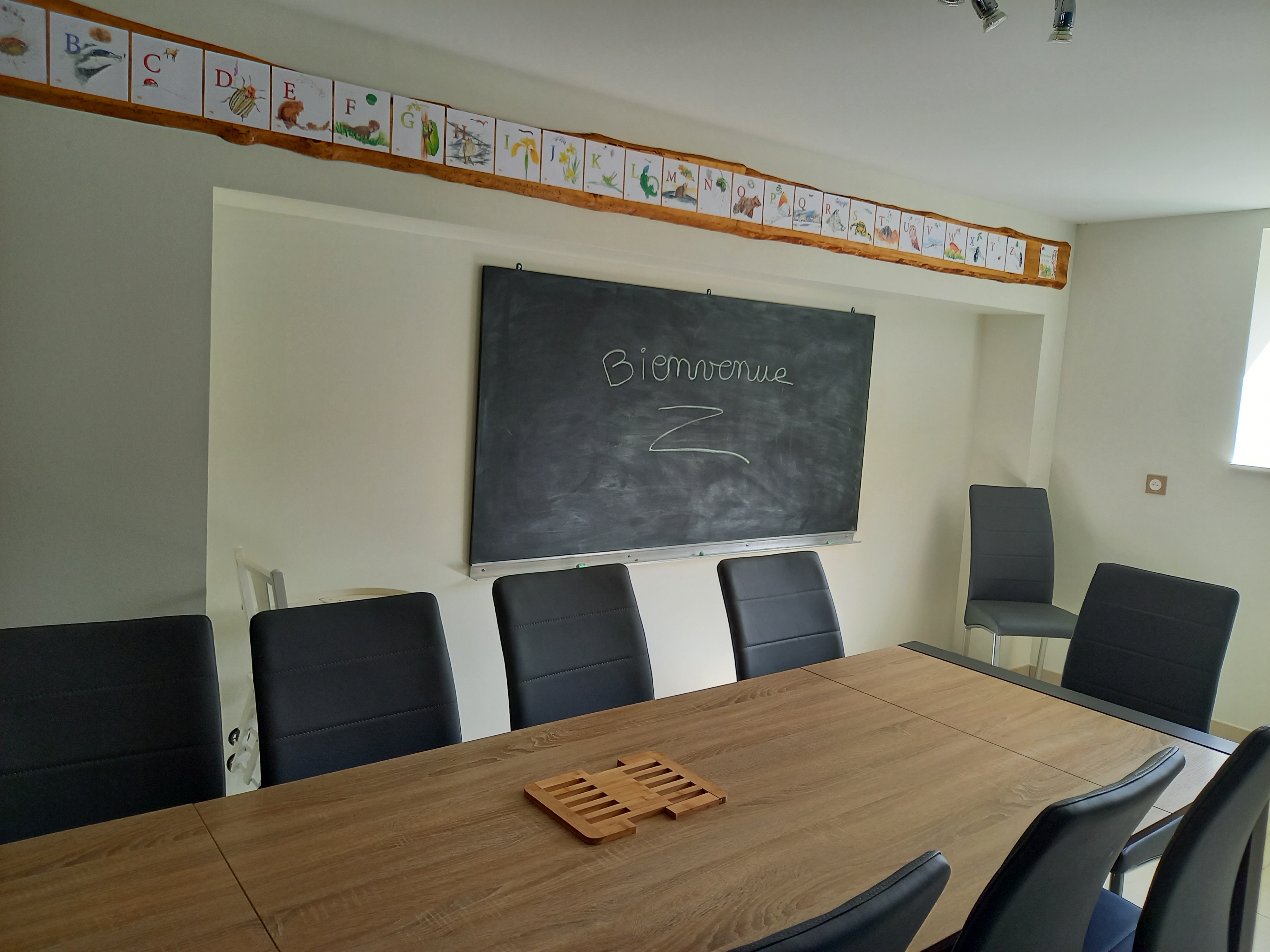 Salle a manger gite auriac