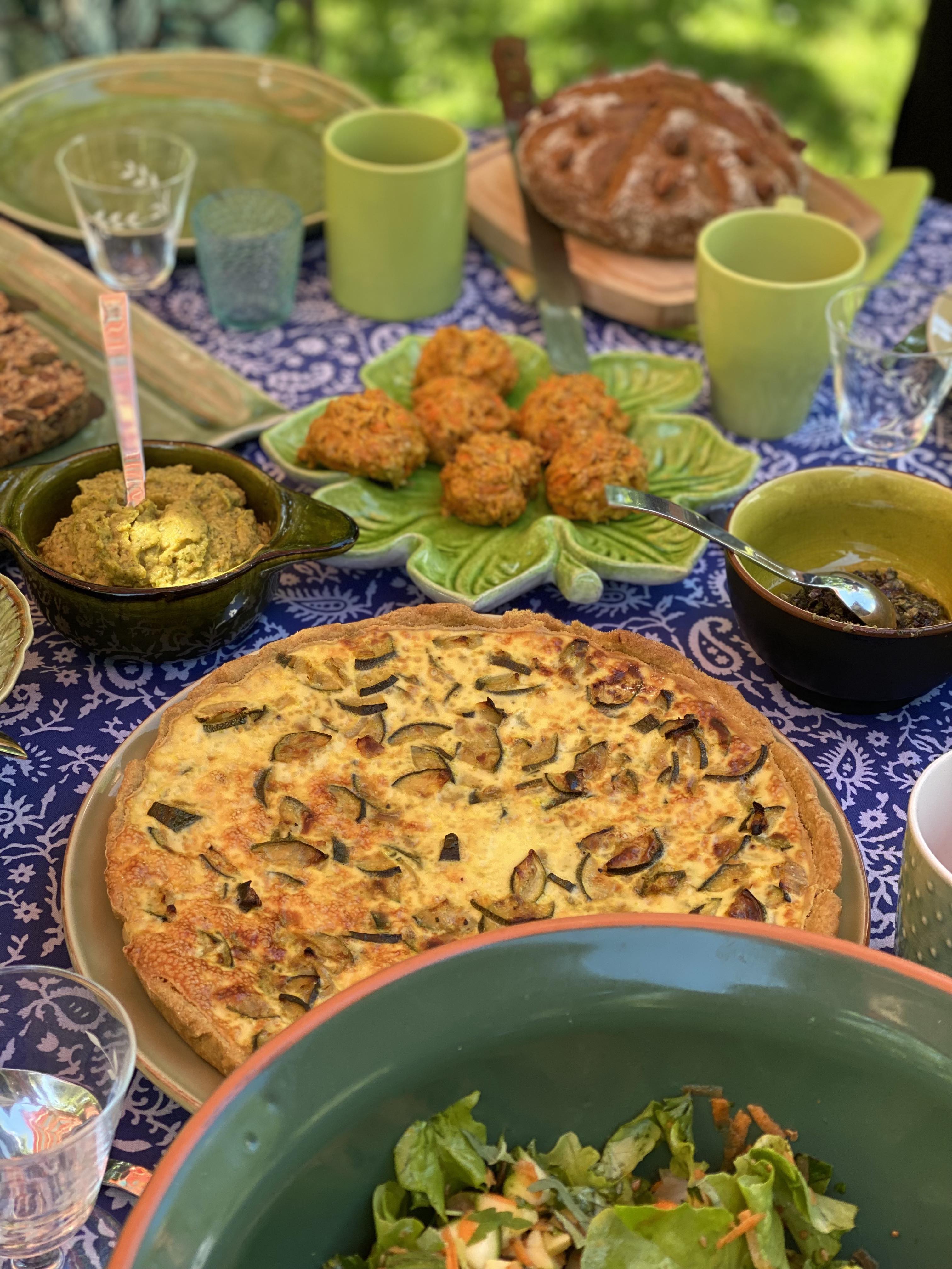 Repas-le-jardin-d-Helene-1-