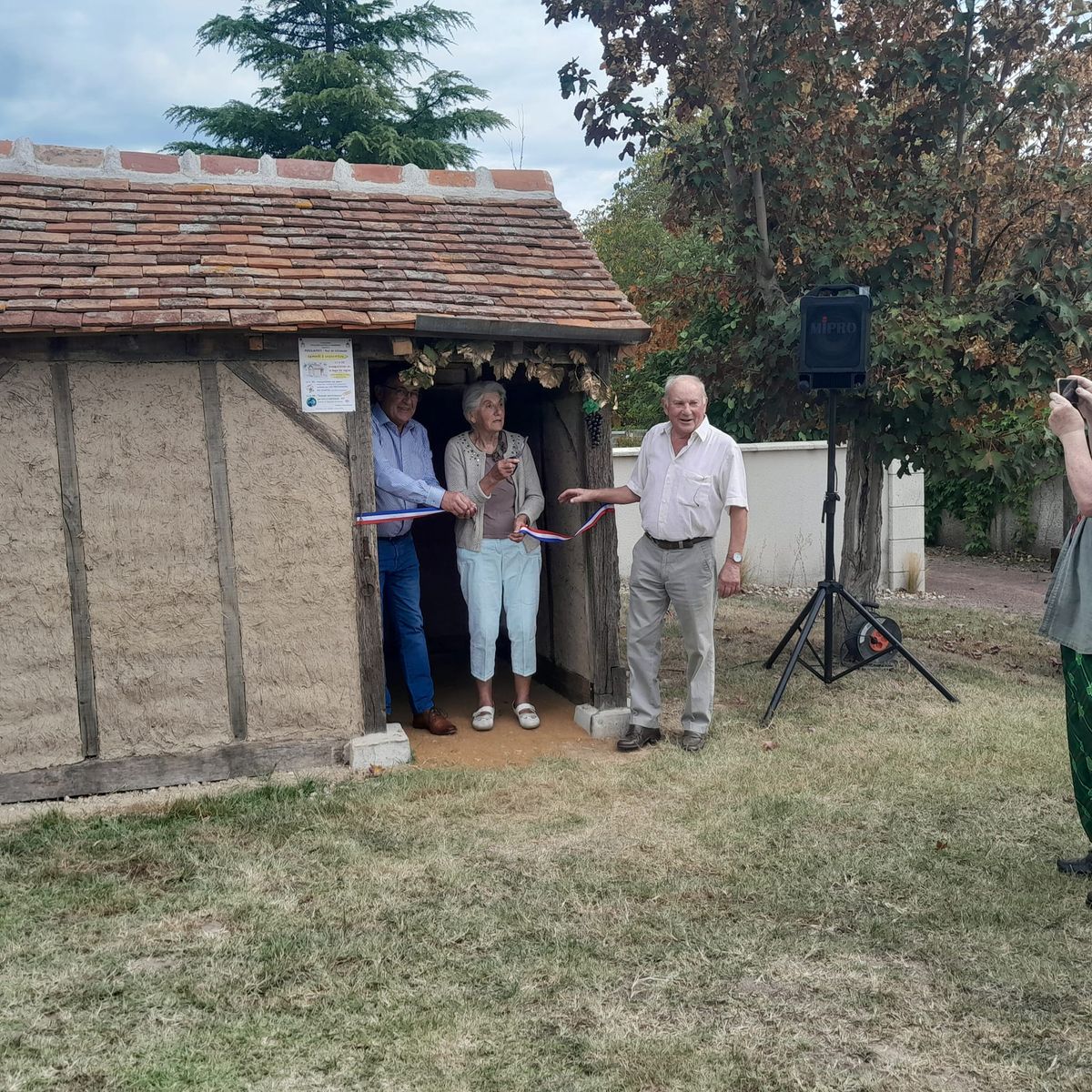 Inauguration de la loge de vigne