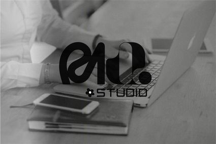 Mockup-logo-mo-studio