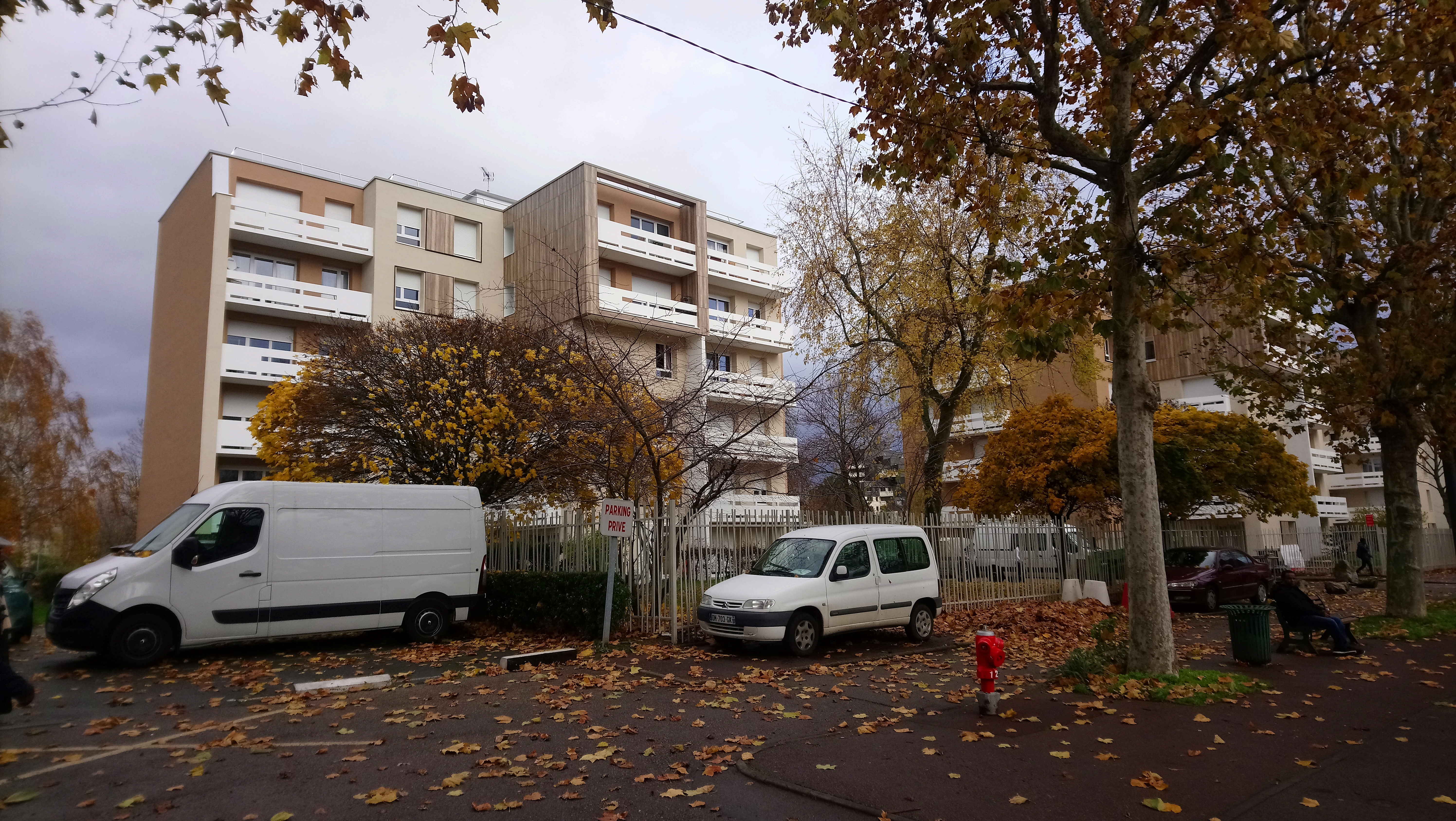 Photo 5 bat facade sur rue
