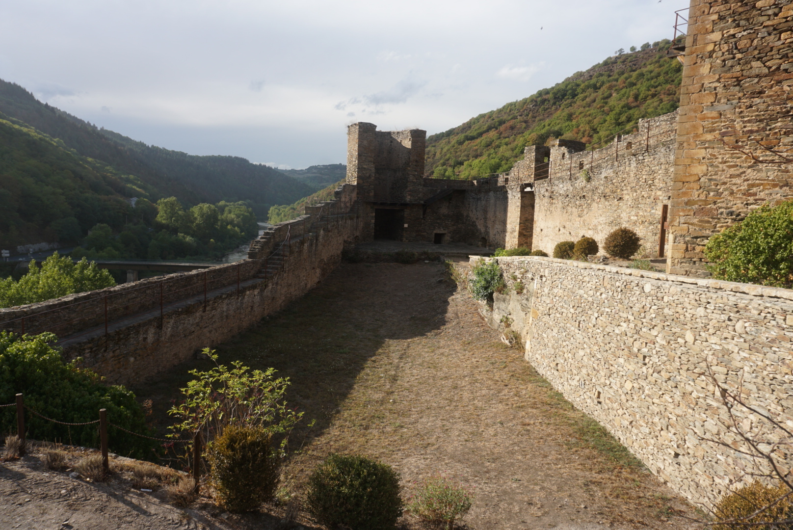 Brousse-le-Chateau-15-