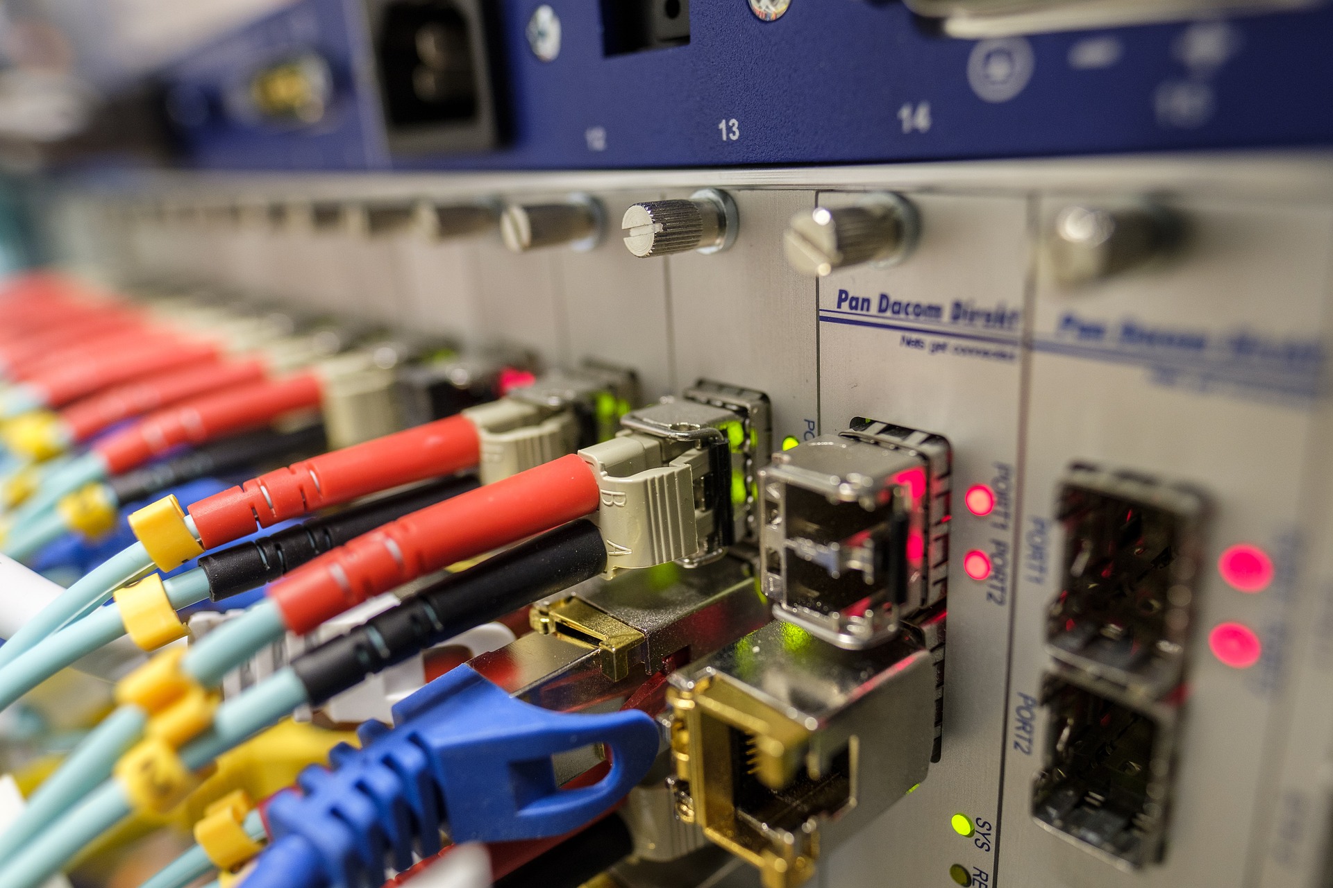 Fiber optic 4393369 1920 1 