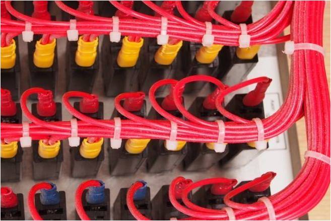 Comment réaliser des connexions électriques fiables et durables?