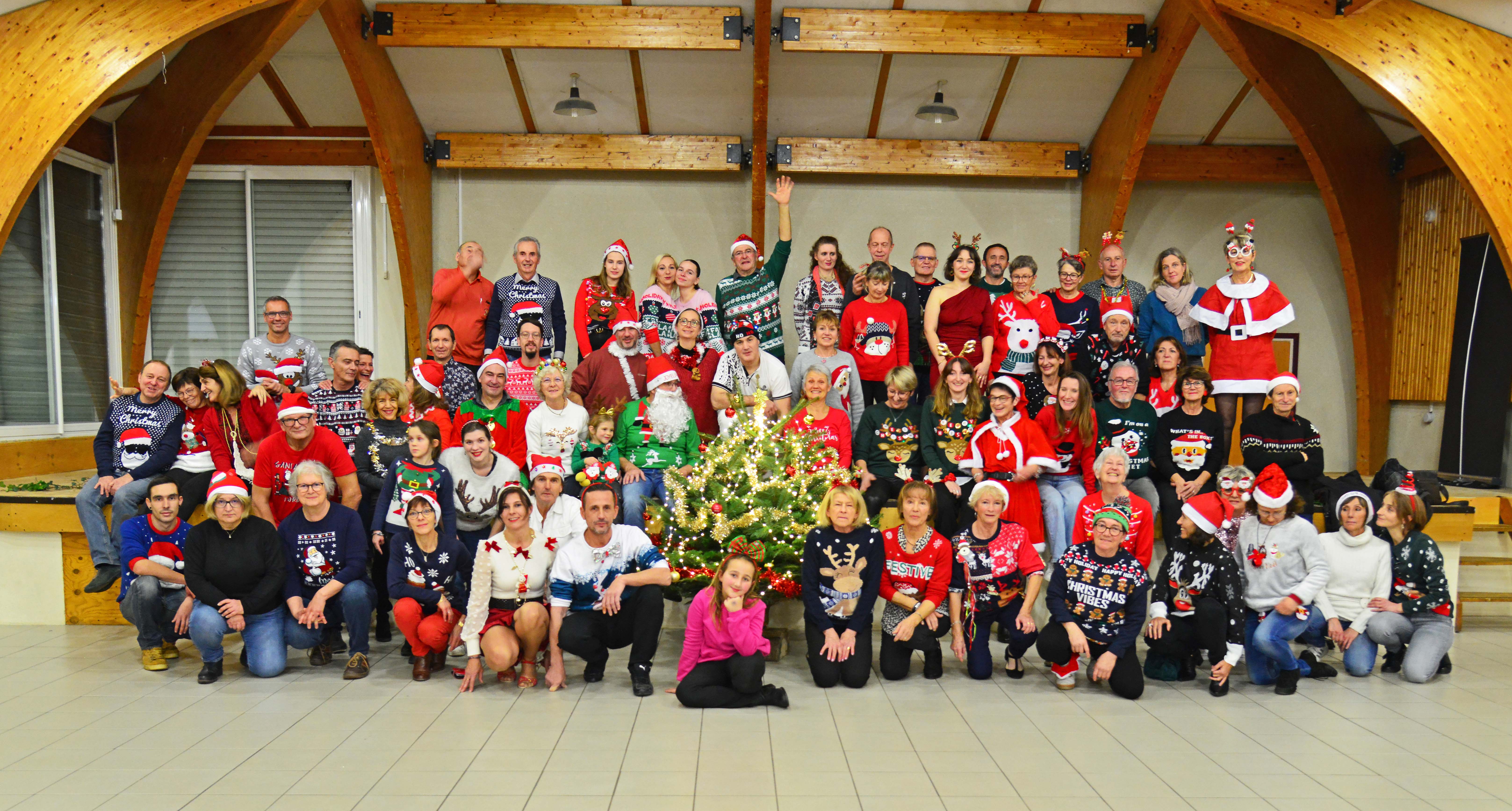 2023 12 19 a5 fete de noel montat danse club