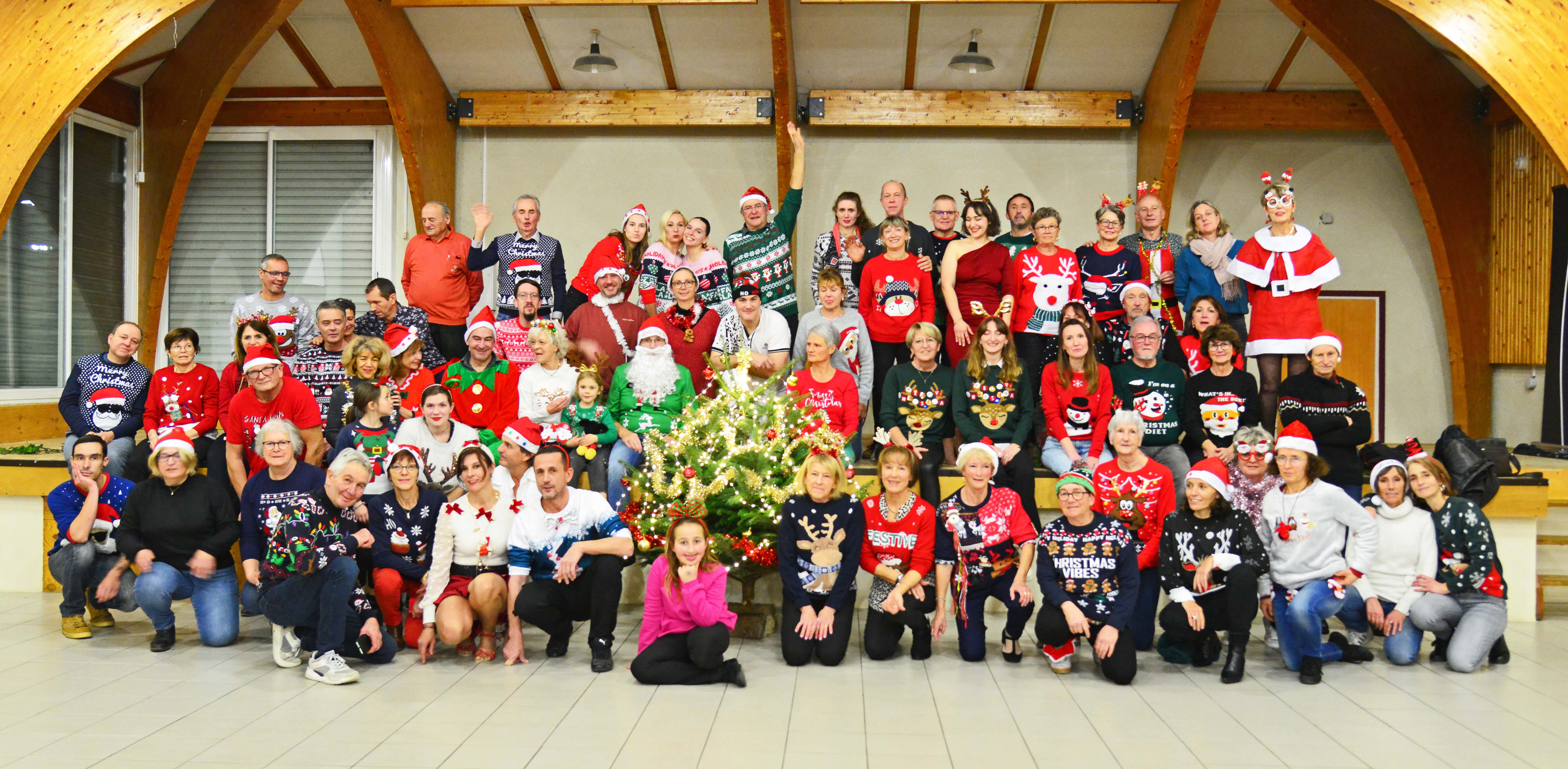 2023 12 19 a4 fete de noel montat danse club