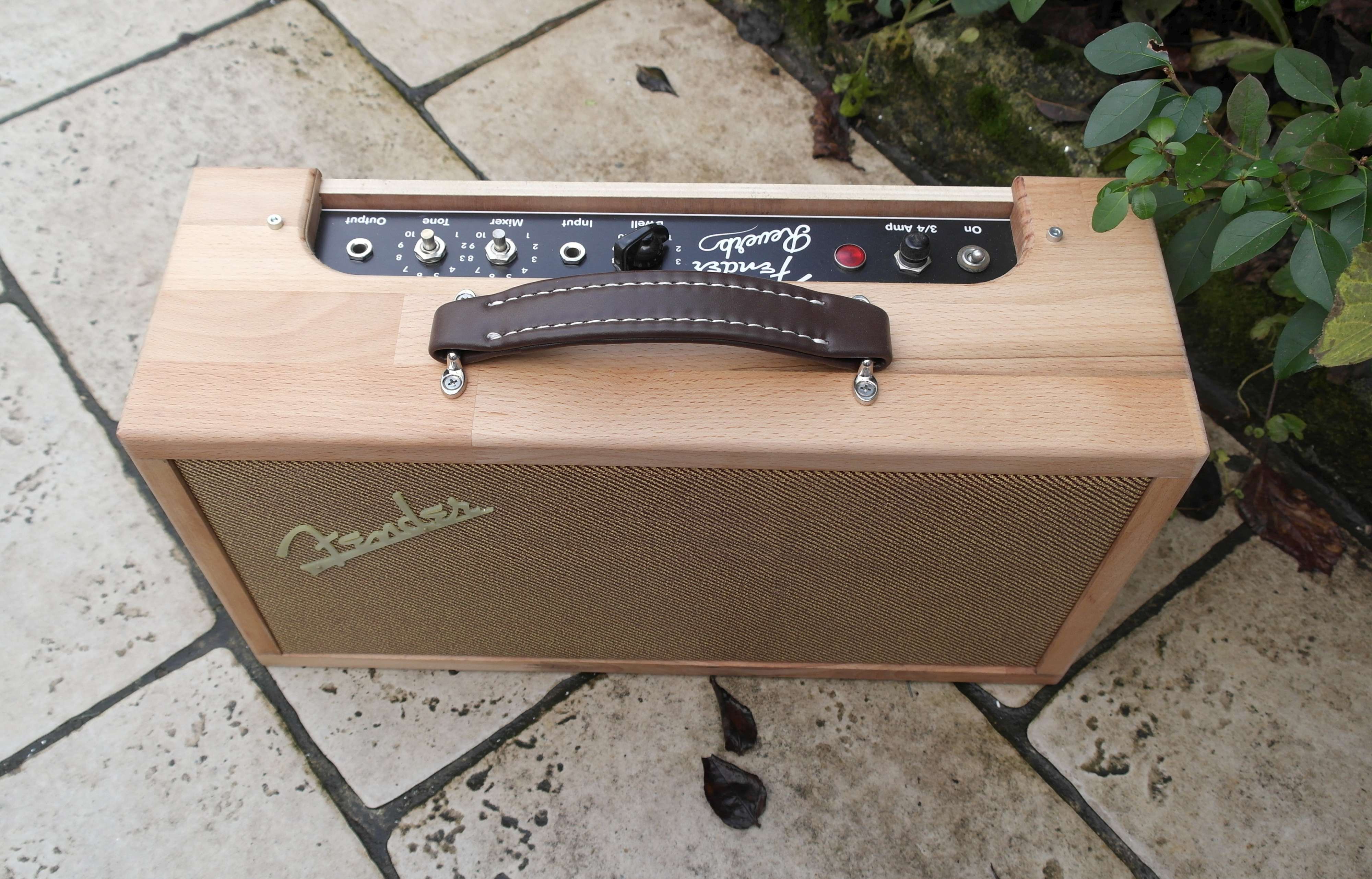 Fender 4 