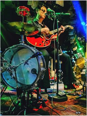 chansons pour enfants, spectacle pour enfants, fructivor, homme  orchestre, Chris one man band, concert blues , chansons