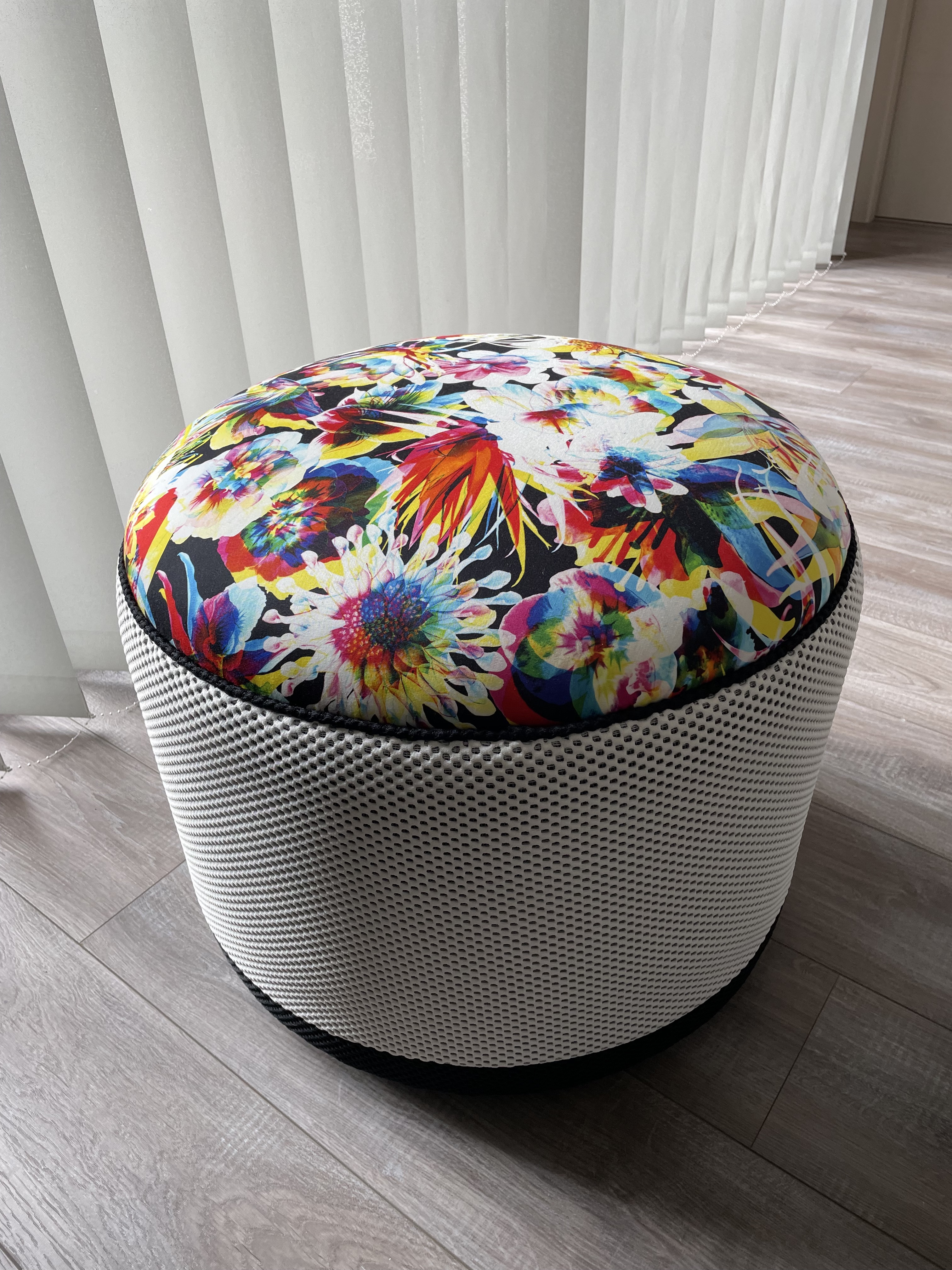  tapissierdecorateur relookingmeubles pouf canape atelierlesrenaissances saintmedardenjalles bordeaux letaillanmedoc lehaillan eysines merignac