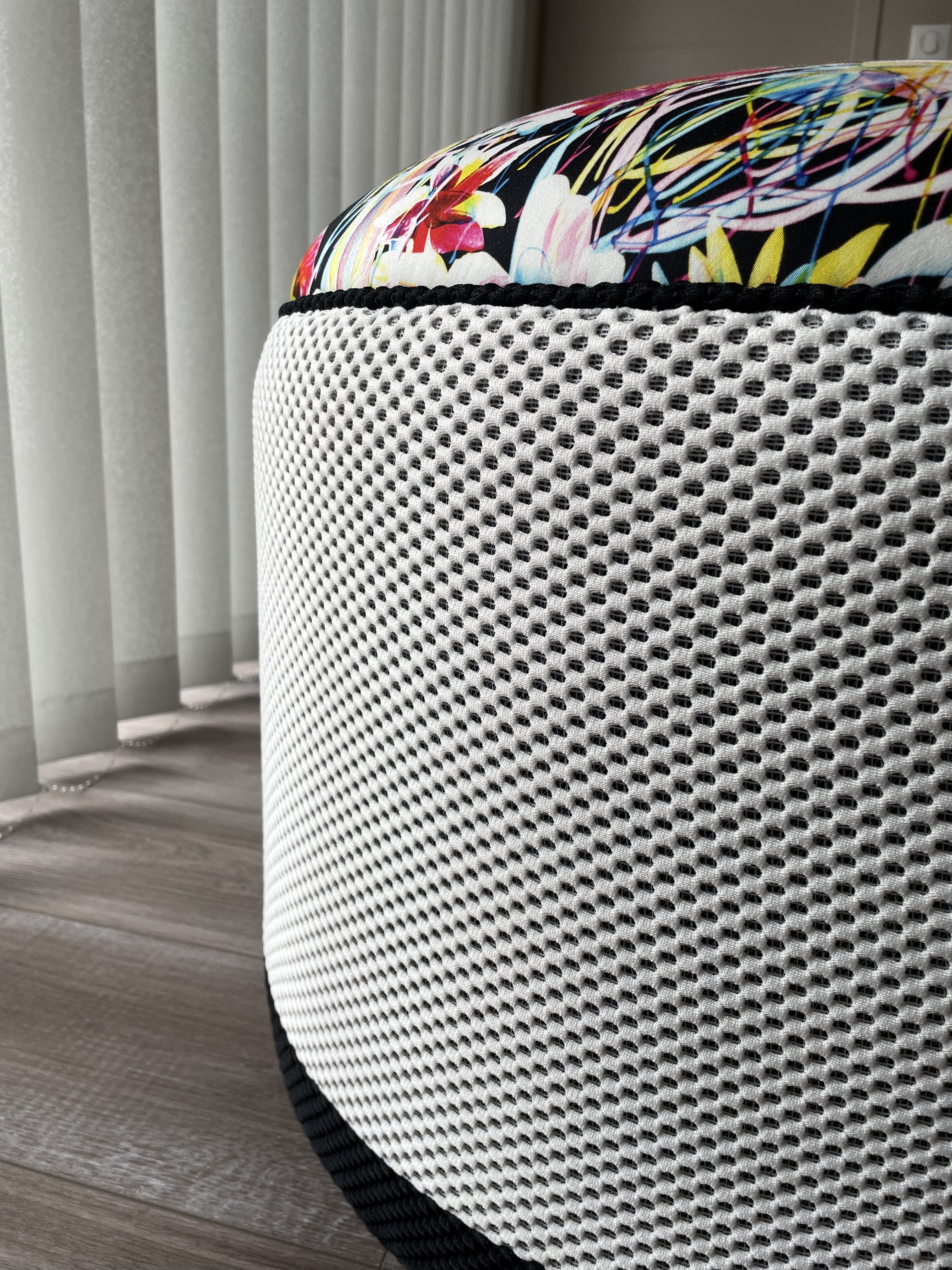  tapissierdecorateur relookingmeubles pouf canape atelierlesrenaissances saintmedardenjalles bordeaux letaillanmedoc lehaillan eysines merignac refectionfauteuil ebeniste