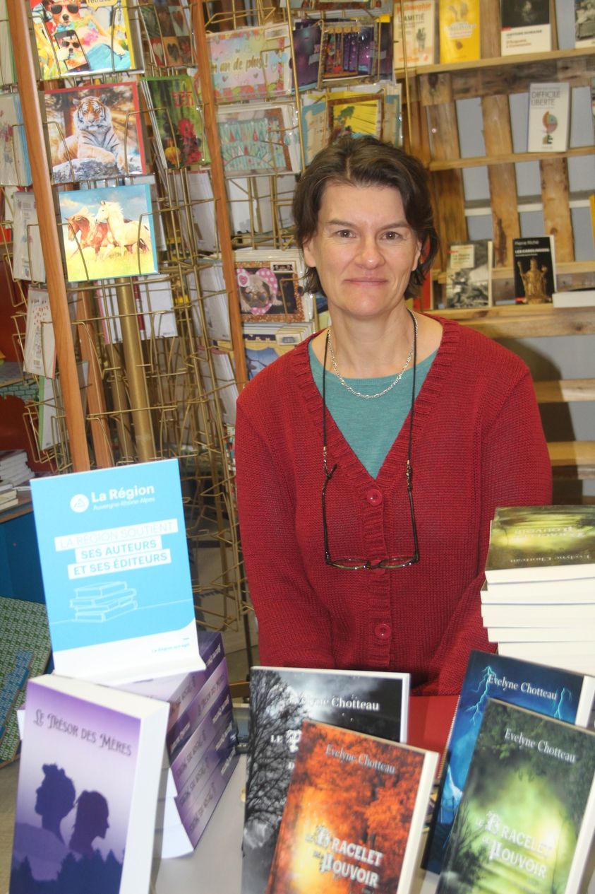 Evelyne Chotteau auteure fantasy illustration dédicaces salons du livre