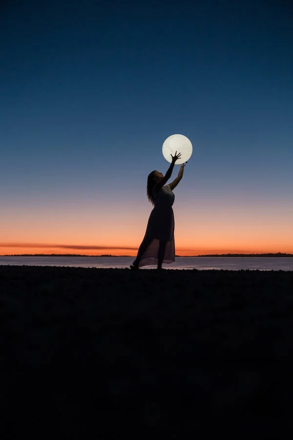 Pleine-lune-femme