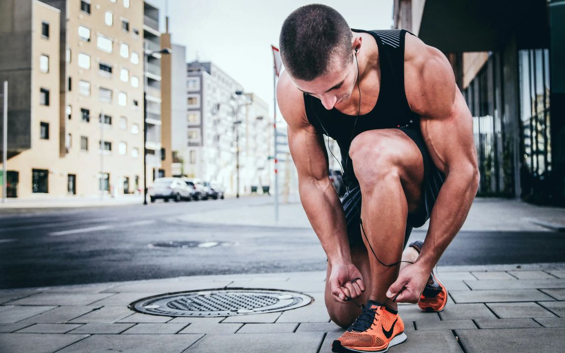 Entraînement en Résistance vs Pliométrique : Le Meilleur Choix pour les Coureurs Occupés