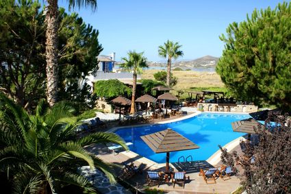 Swimming-pool-alkyoni-beach-hotel-area-1024x683