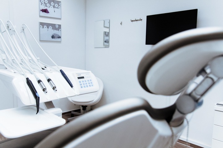 Accompagnement vehicule rendez vous medicaux seniors 95