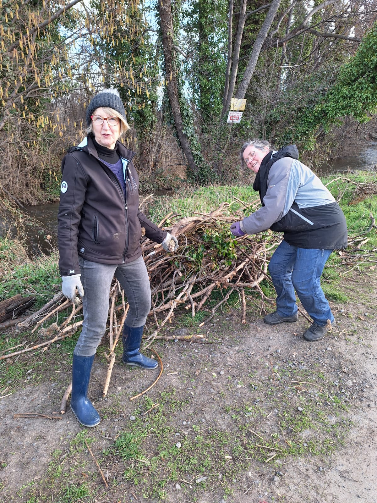 Ea962215 9c17 47b6 9da0 64746766ace9