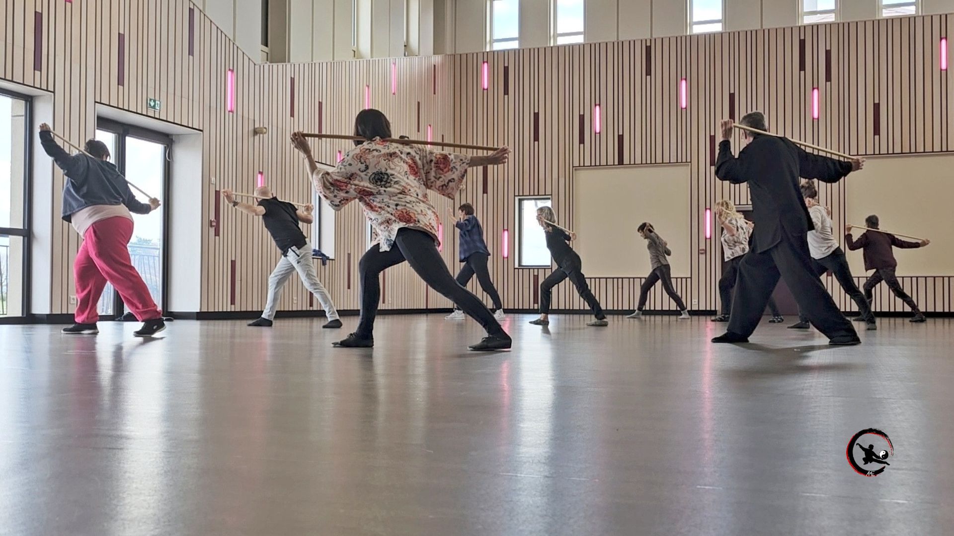 Cours qi gong maubec artdumieuxetre ame adeline viviant baton tai chi 2024 03