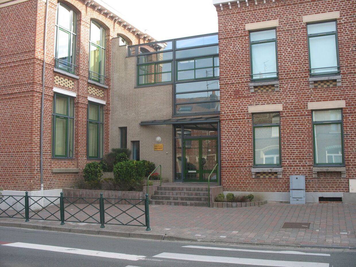 Perenchies-005-1240x0-c-default